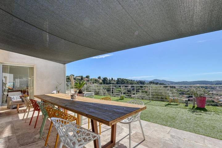 Villa pour 10 personnes, avec vue ainsi que piscine et jardin à Ollioules - 4