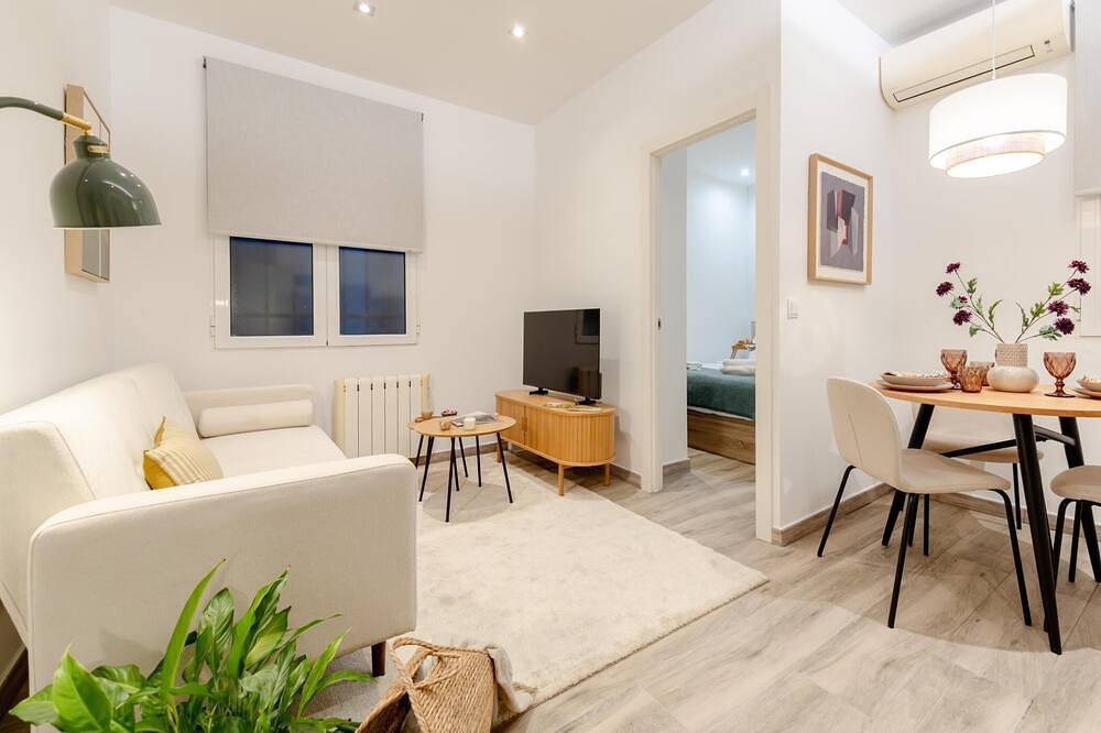 Apartamento entero, Apartamento + Zona de trabajo Chamberí in Chamberí (Madrid), Madrid