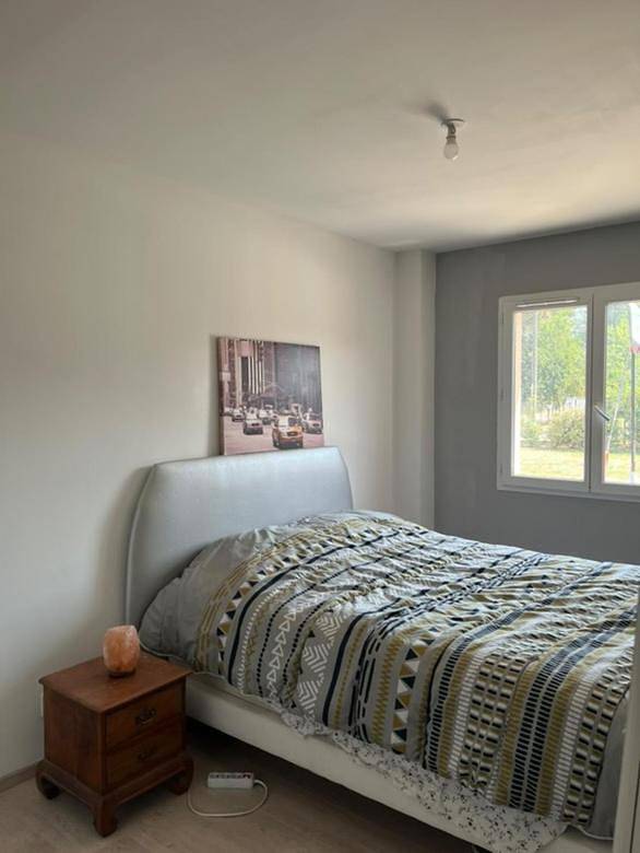 Location de vacances pour 6 personnes, avec terrasse ainsi que vue et piscine dans Chaum - 4