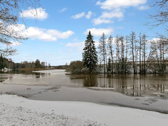 Rajamaja in Hirsjärvi, Eigentliches Finnland