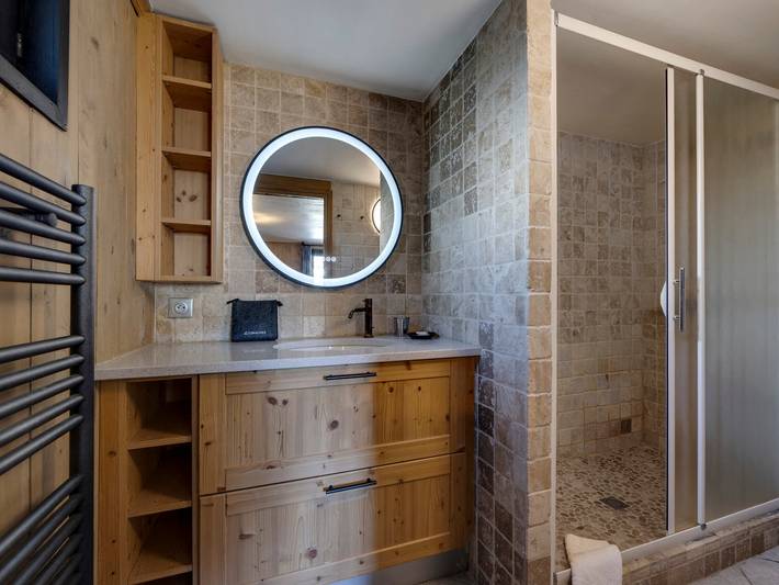 Gîte pour 12 personnes, avec sauna dans Office De Tourisme De Val D Isere - 4