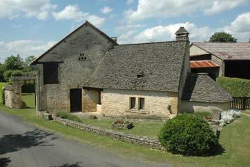 Gîte pour 4 personnes, avec terrasse et jardin à Tamniès