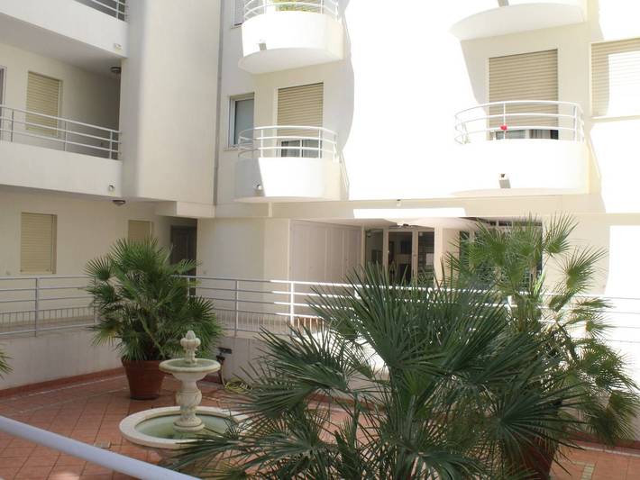 Gîte pour 4 personnes, avec terrasse dans Parc de Vaugrenier - 2