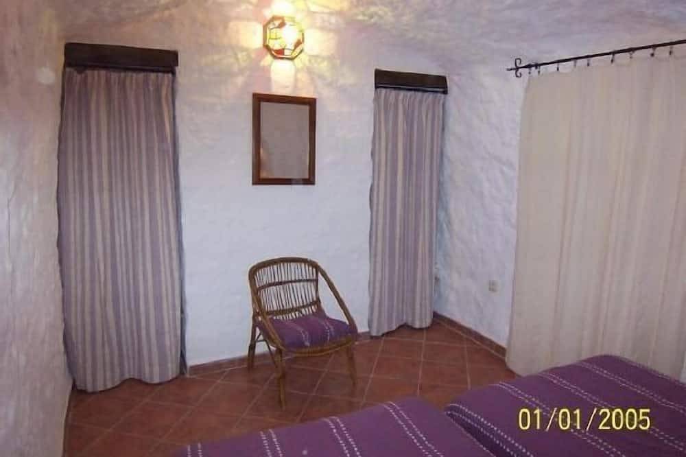 Gîte Cuevas del sol pour 6 personnes in Gorafe, Géoparc de Grenade