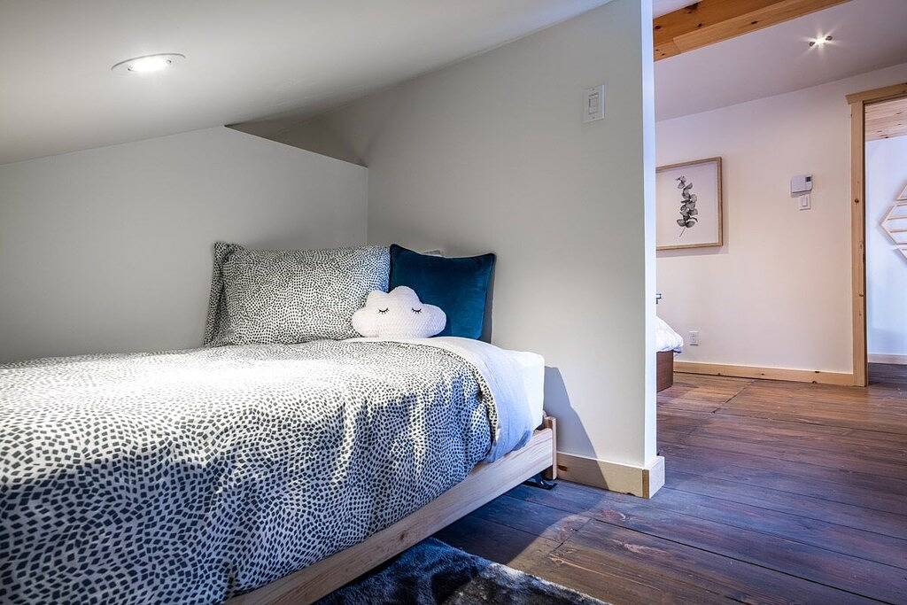 Chalet for 8 Guests in Mont Orford, Quebec