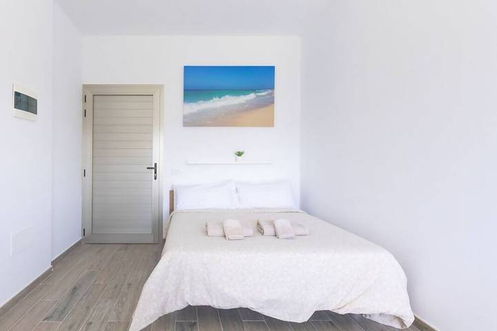 Apartamento de vacaciones para 2 personas, con balcón además de piscina y jardín - 1