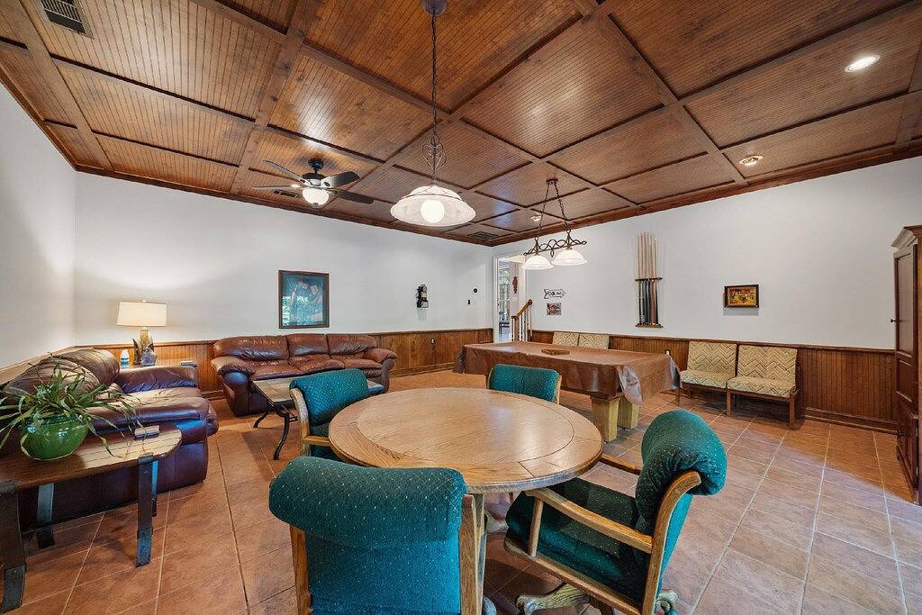 Relaxing Waterfront w/ Dock, Easy Drive, On the Lake in Lake Oconee