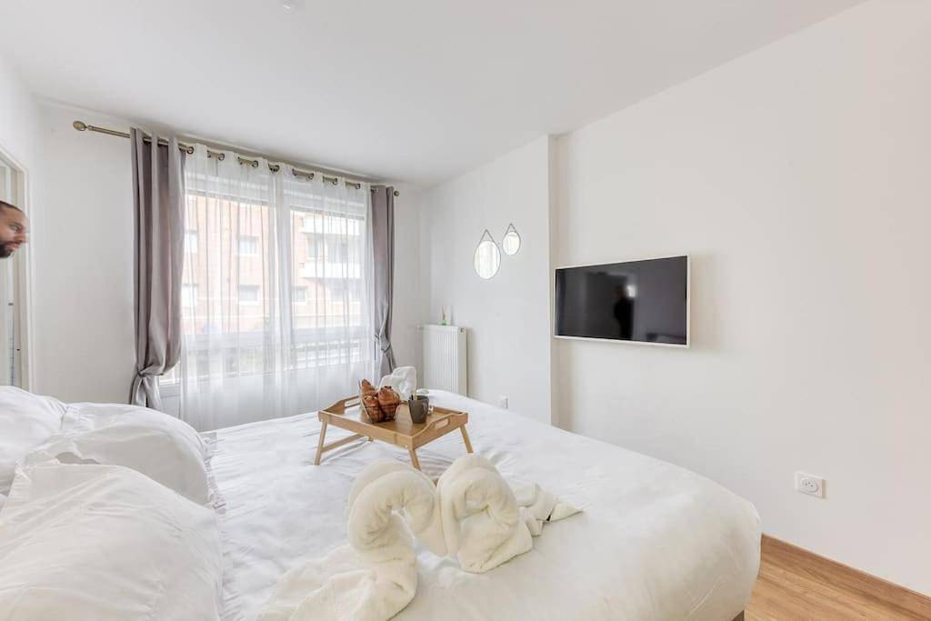 Appartement entier, L'élégant T2 proche de Versailles et de Paris in Guyancourt, Yvelines