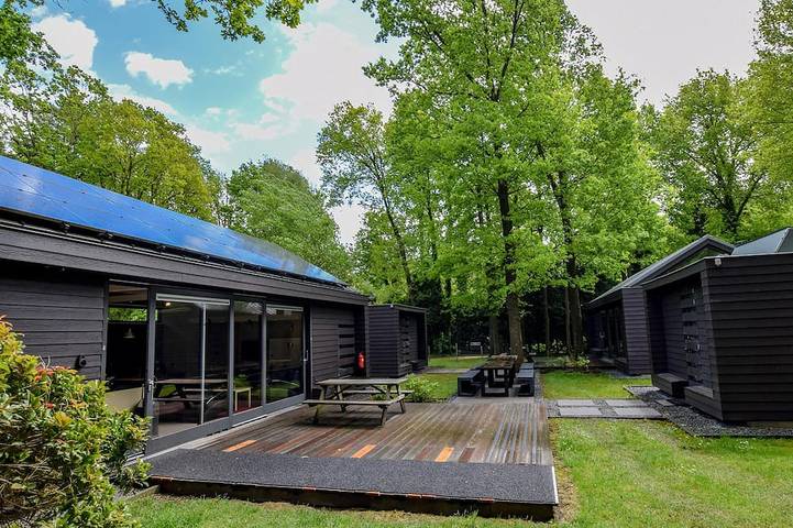 Vakantiehuis voor 16 personen, met sauna en tuin in Haaren
