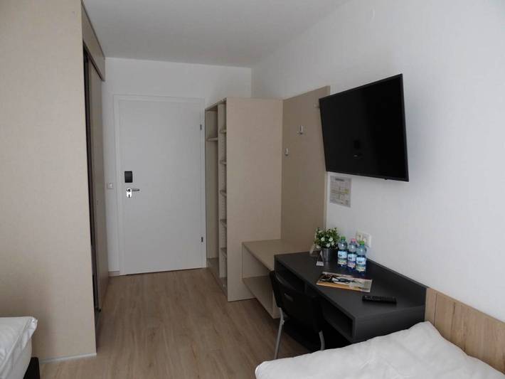 Location de vacances pour 2 personnes, avec vue et jardin, animaux acceptés dans Korneubourg - 2