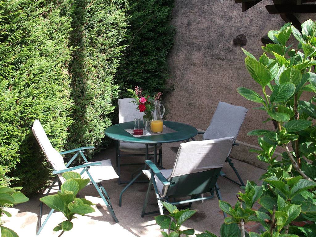 Gîte Chez Sidonie, au Pays de Colette in Treigny-Perreuse-Sainte-Colombe, Région d'Auxerre