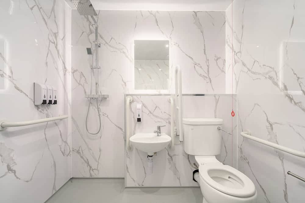 Newsome Lodge - Room 6- Gilmerton, Edinburgh in Edinburgh, Edinburgh and Lothian