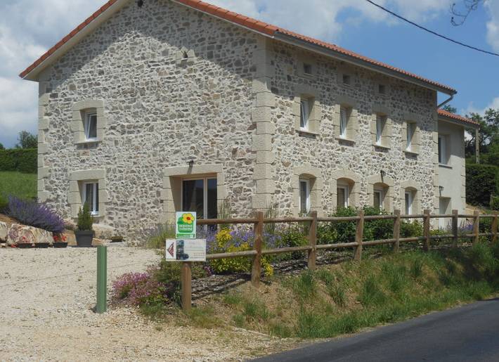 Gîte pour 11 personnes, avec terrasse - 1