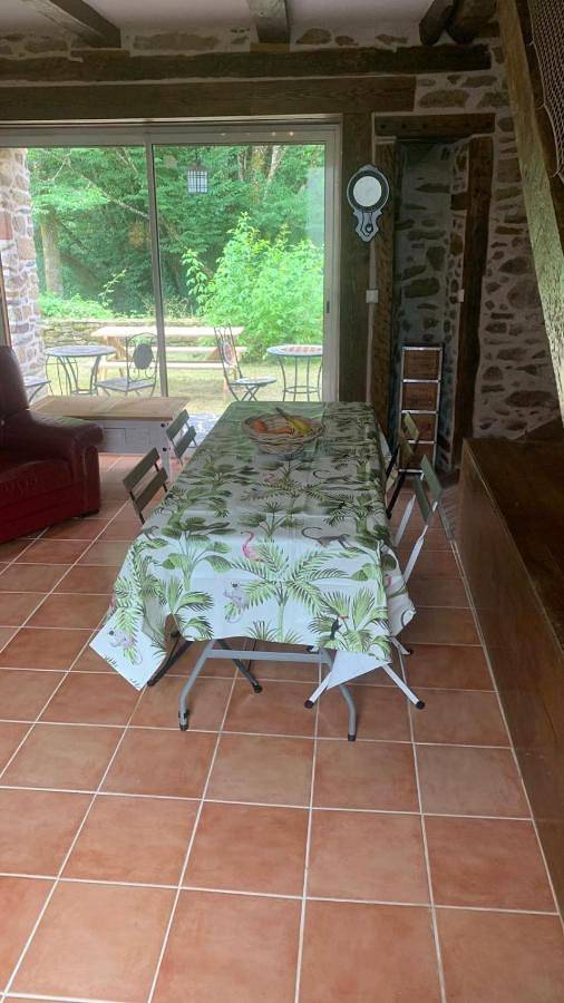 Location de vacances pour 4 personnes, avec vue sur le lac ainsi que jardin et vue, animaux acceptés à Orgnac-sur-Vézère - 4