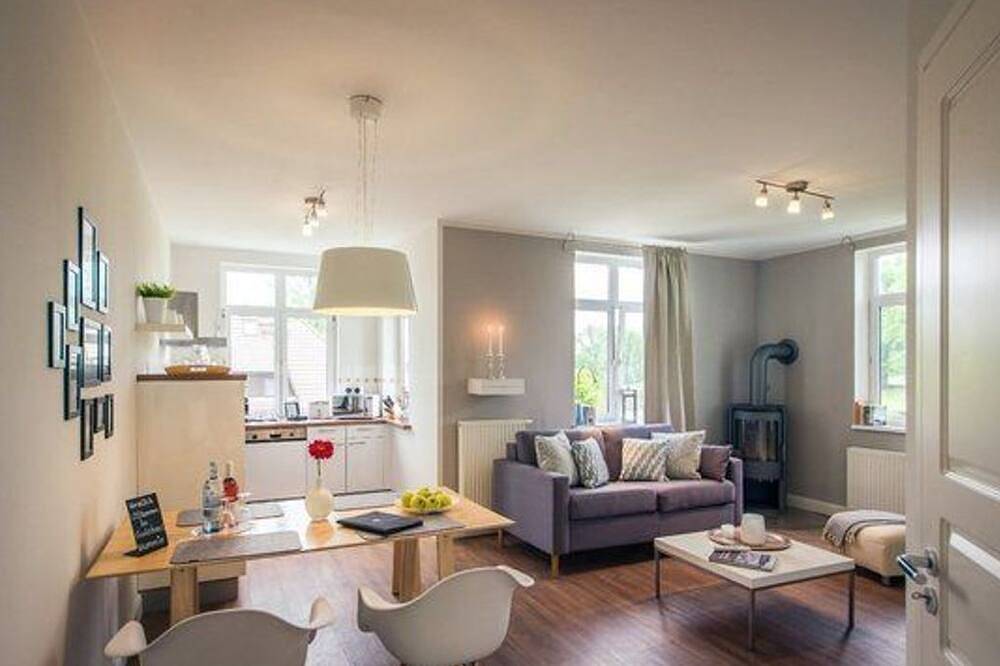 Entire apartment, 5. stylish blackberry - Krummin manor house Usedom in Krummin, Usedomer Norden