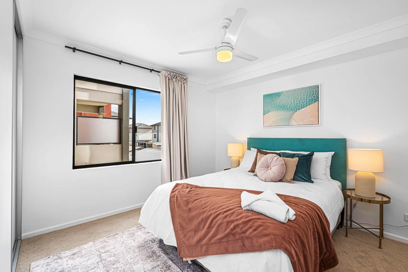 Entire apartment, Stylish 2Br with Wi-Fi (100+ Mbps), Tv big 75 inch in Perth, Western Australia