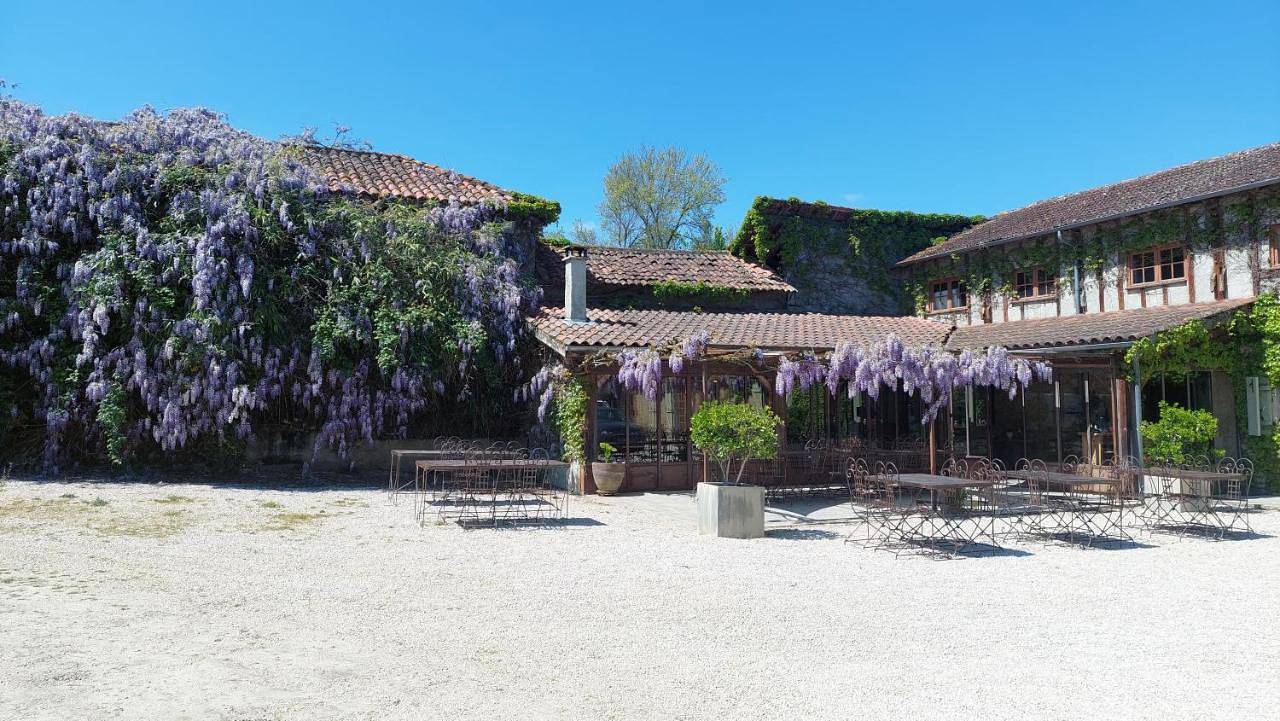 Ferme de L'Aoueille in Montesquiou, Gers