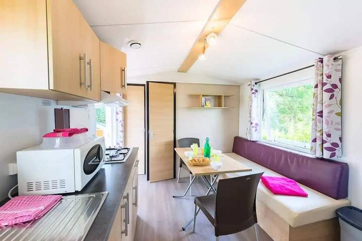 Camping für 4 Personen, mit Terrasse in Guérande