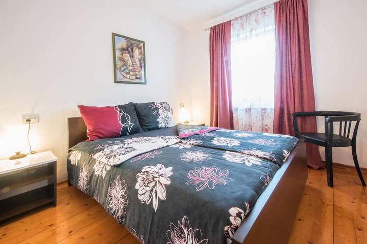 Fully fenced private pool villa in Ripenda, Eastcoast Istria