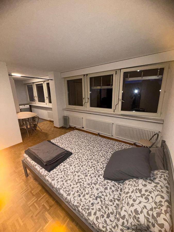 Gîte pour 2 personnes, avec terrasse et jardin, animaux acceptés à La Chaux-de-Fonds