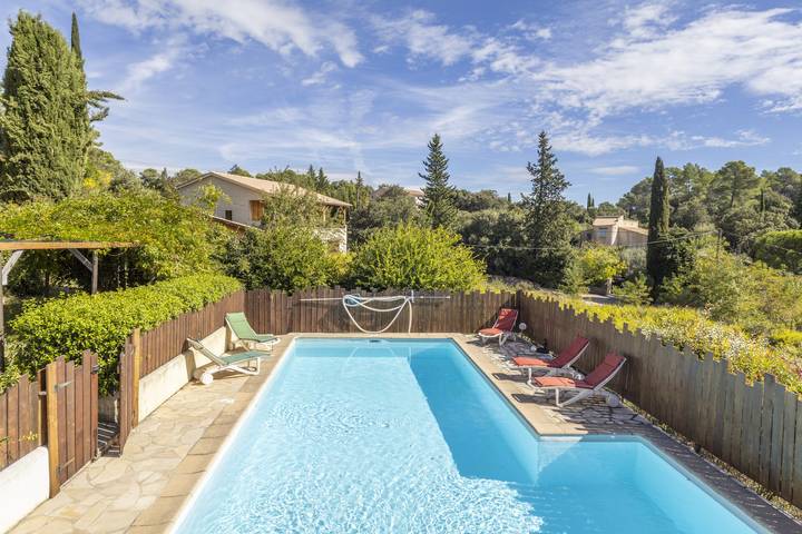 Finca für 4 Personen, mit Terrasse, mit Haustier in der Provence - 2