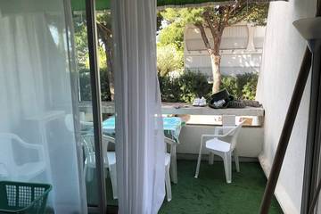 Gîte pour 4 personnes, avec jardin dans Golf de la Grande Motte