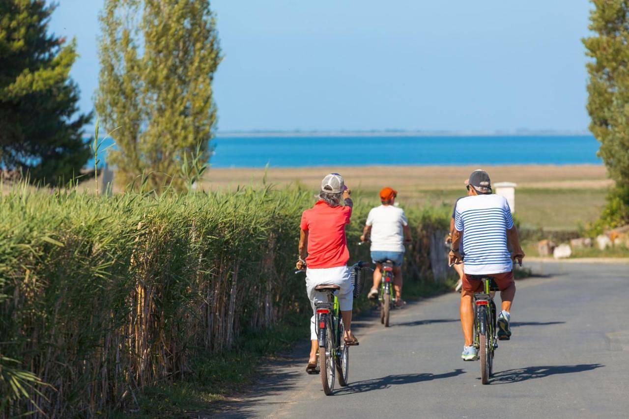 Camping Les Peupliers in La Flotte, Île de Ré