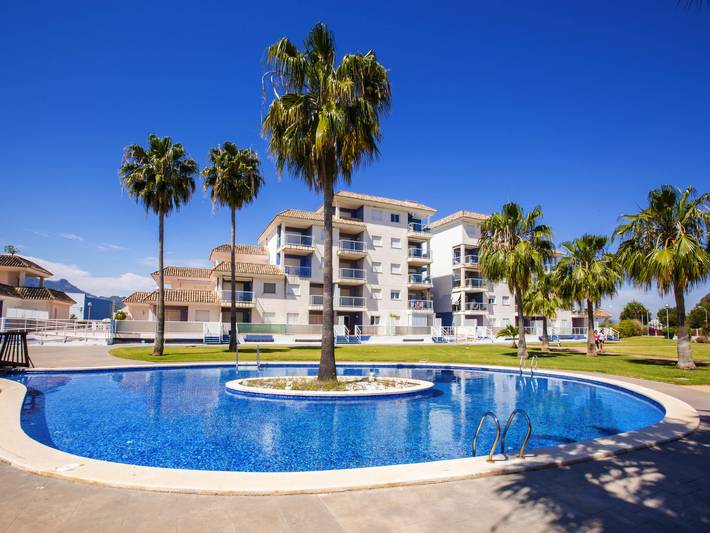 Apartamento de vacaciones para 4 personas, con piscina además de jardín y piscina para niños - 1