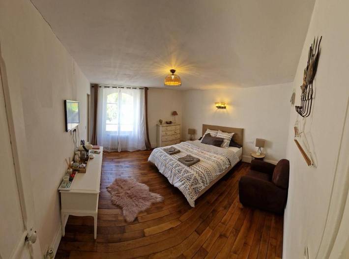 Gîte pour 2 personnes, avec vue et jardin à Groléjac