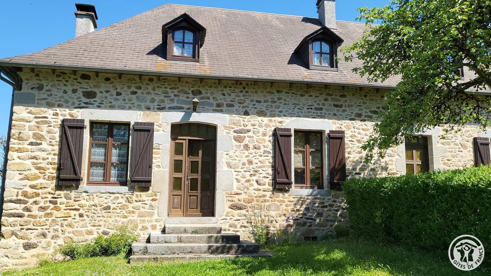 Gîte für 6 Personen mit Terrasse in Latronche, Tulle und Umgebung