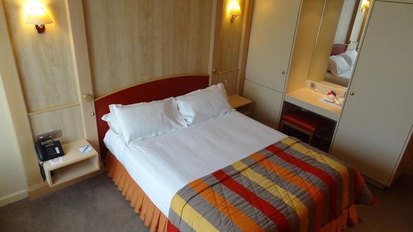 Hôtel pour 2 personnes, avec jardin et terrasse ainsi que jacuzzi et sauna à Gosnay - 2