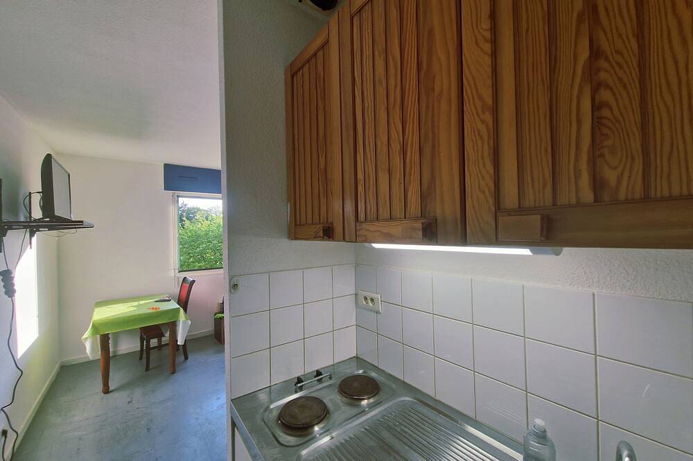 Apartamento entero, Studio in front of Dole train station 39100 in Dole (Jura), Jura