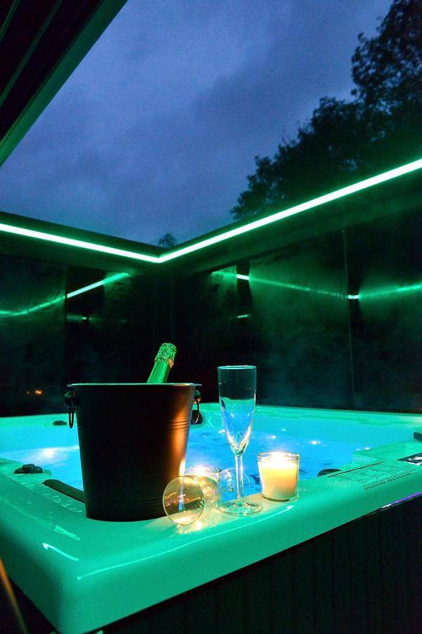 Appartement entier, Suitedreams-Jungle Suite - Liège in Oupeye, Région de Liège