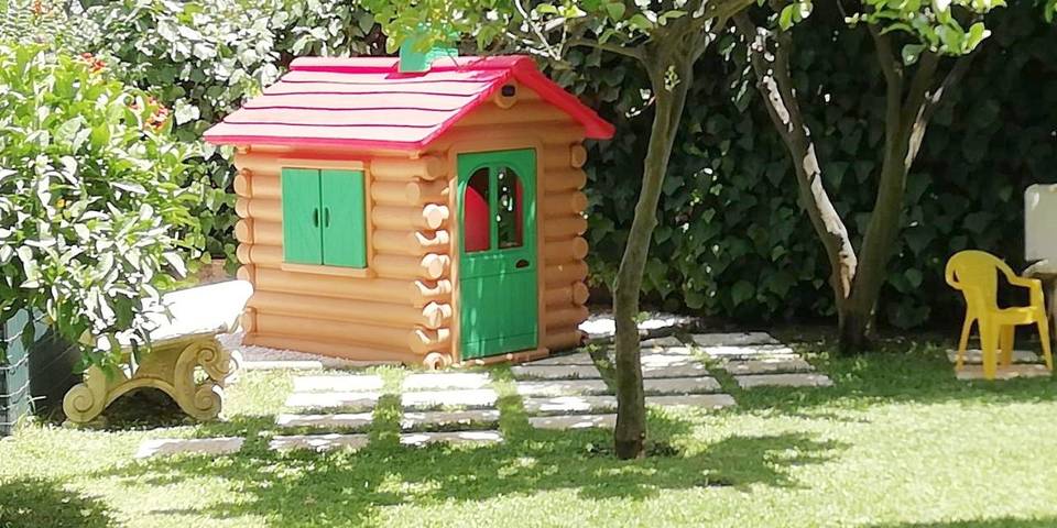 Casa vacanza per 10 persone, con piscina per bambini e giardino nonché panorama, adatto a famiglie con bambini - 1