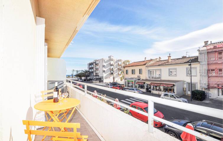 Gîte pour 4 personnes, avec Terrasse dans Plage Maillol