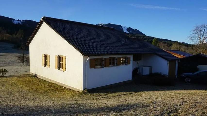 Ferienhaus für 10 Personen, mit Terrasse und Garten sowie Pool in den Bayerische Alpen - 2