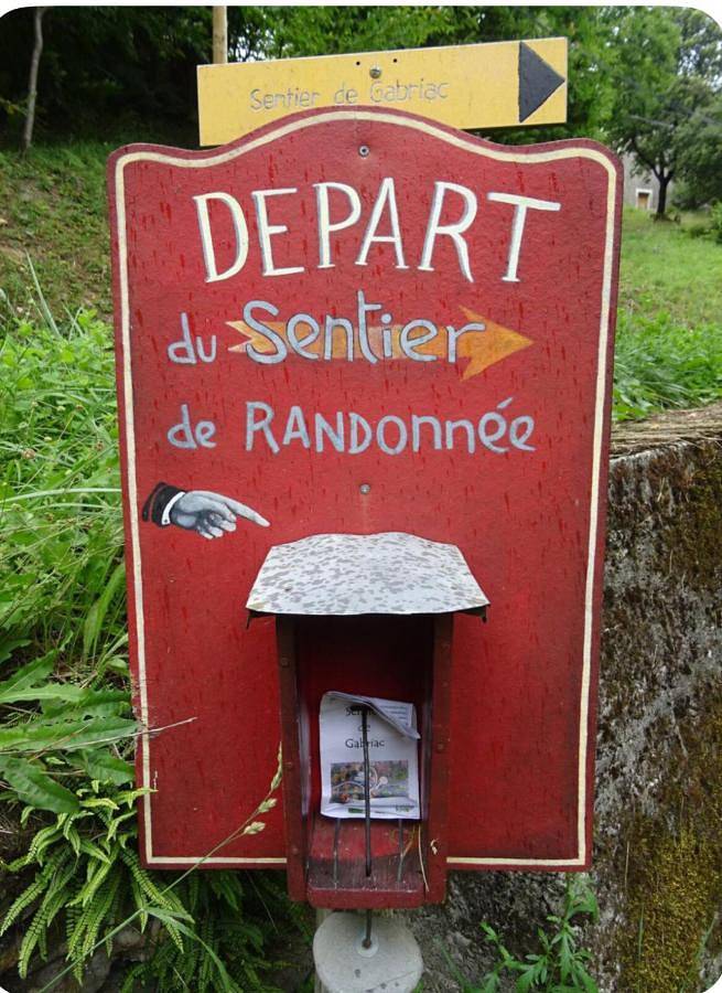 Location de vacances pour 6 personnes, avec vue ainsi que sauna et balcon à Gabriac - 2