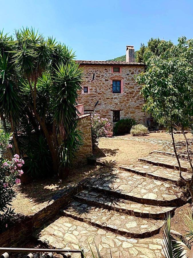 Ferienhaus für 6 Personen, mit Balkon und Terrasse sowie Garten und Ausblick