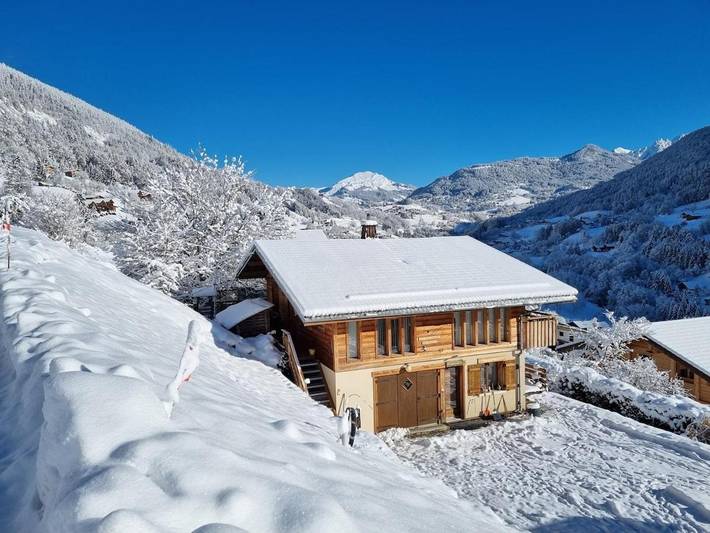 Chalet pour 4 personnes, avec jardin et vue