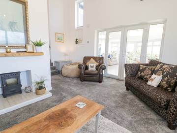 Cottage for 16 People in Trearddur Bay, Isle of Anglesey, Photo 4