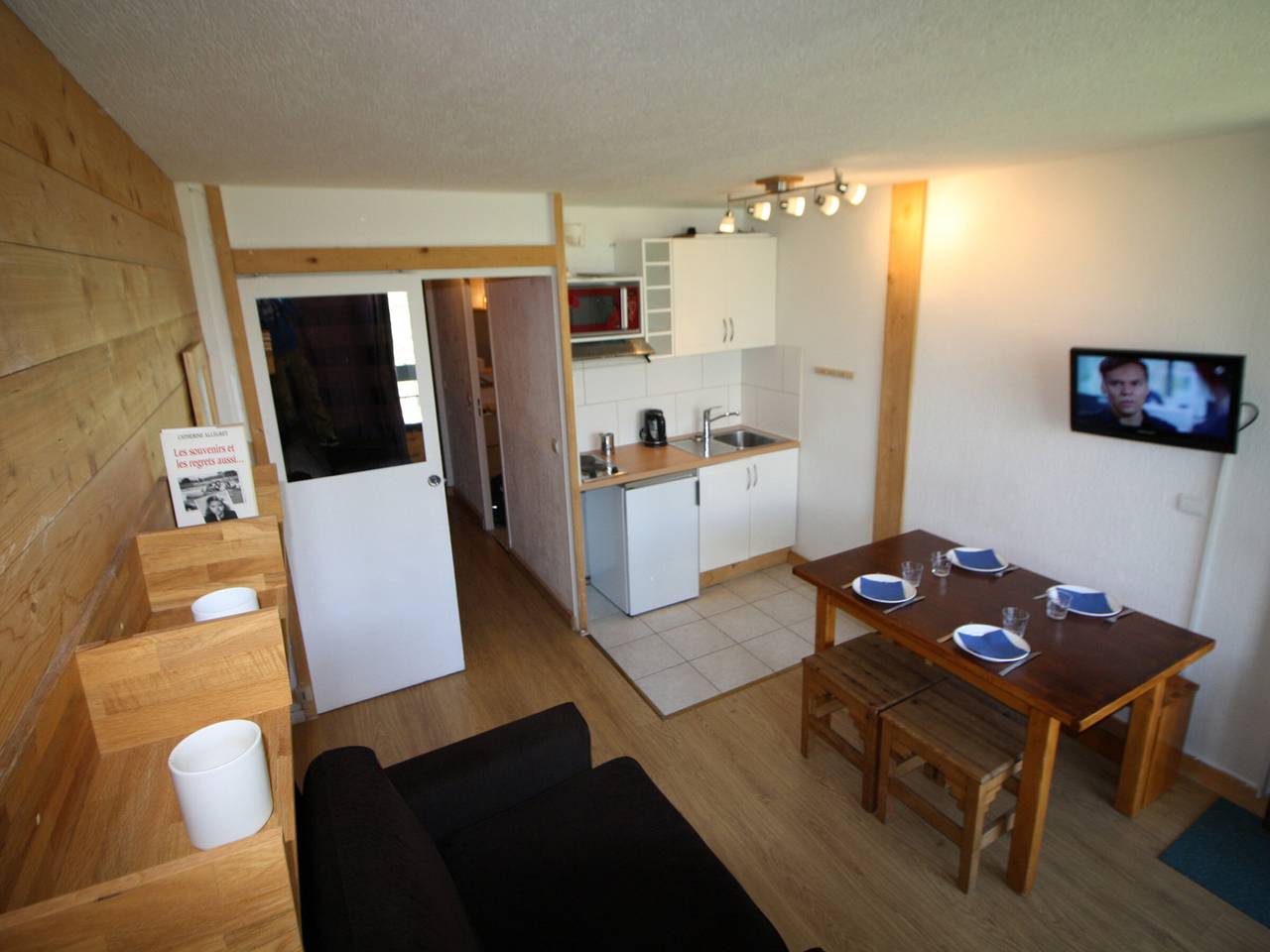 Studio entier, Studio rénové et chaleureux avec balcon, proche des pistes et commerces à Tignes Le Lavachet in Tignes, Parc National de la Vanoise