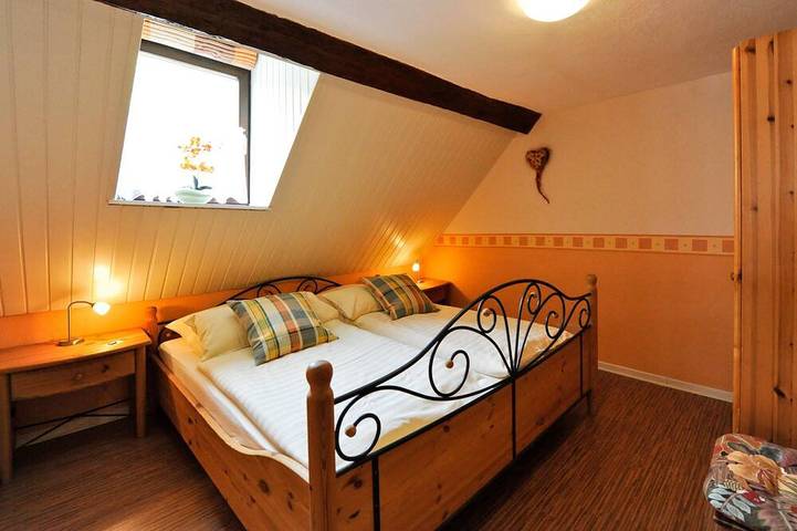 Ferienwohnung für 4 Personen, mit Garten und Terrasse - 1