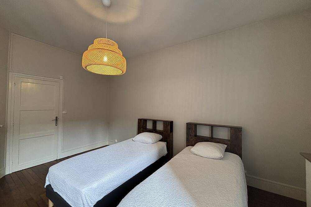 Entire apartment, Jacques Cœur Palace View in Bourges, Bourges region