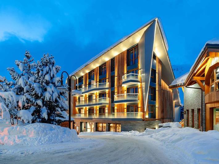 Hôtel pour 3 personnes, avec piscine ainsi que sauna et terrasse, animaux acceptés