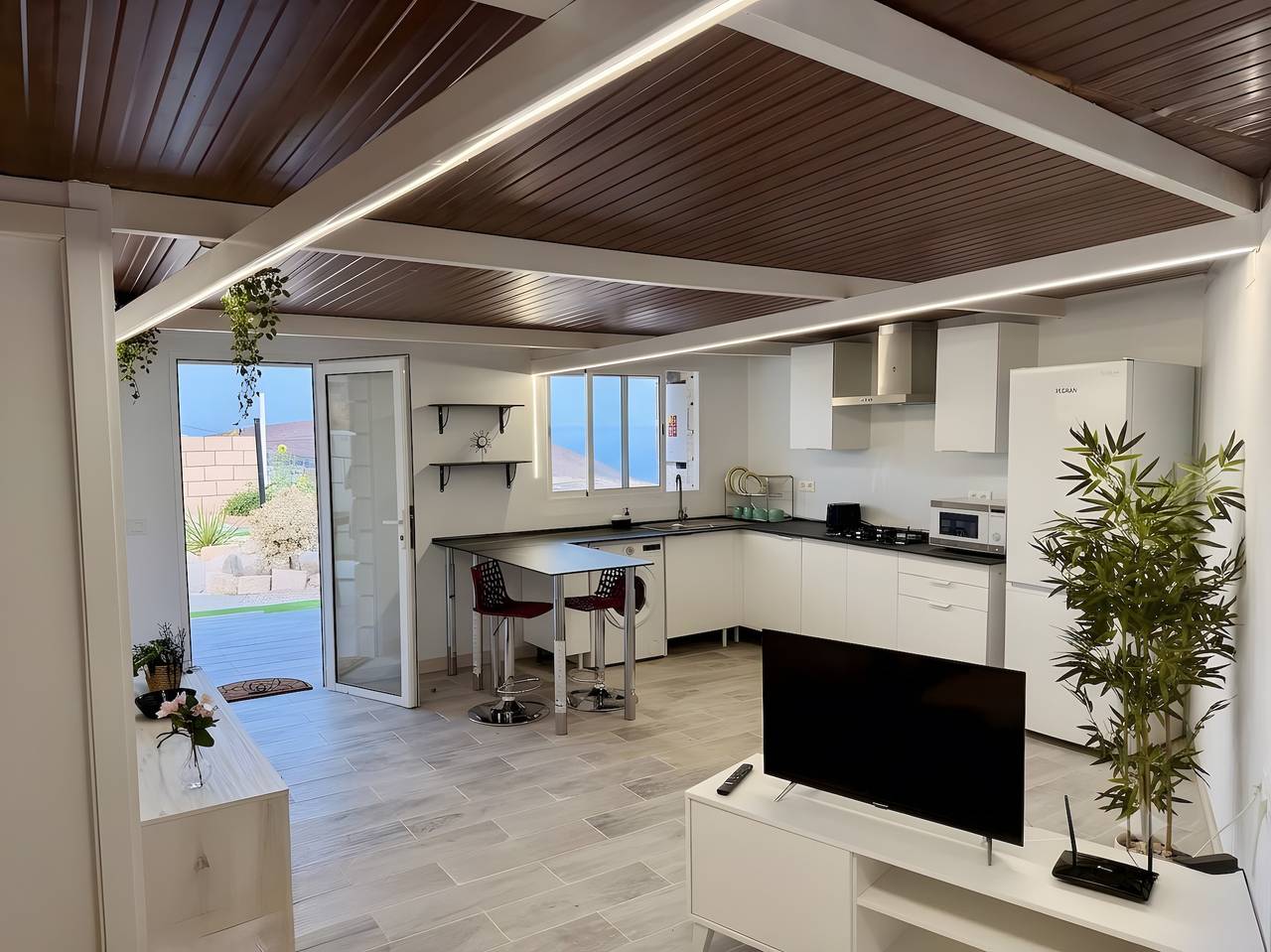 ‘Domingo’ con vistas al mar, terraza privada y Wi-Fi in Fasnia, Tenerife Sur