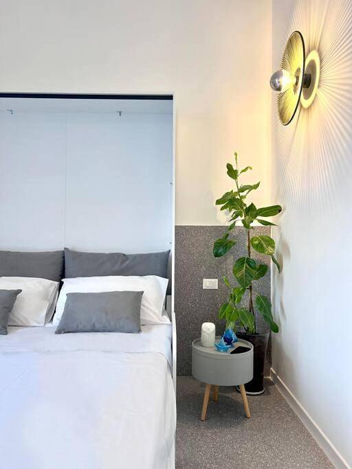 Appartamento intero, One-Bedroom Apartment in Lecce, Provincia di Lecce