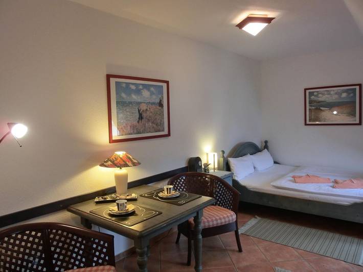 Apartamento entero, Schöne 1-Zimmer-Ferienwohnung mit ca.25 m² Wohnfläche für 2 Pers. mit WLAN in Graal-Müritz, Rostock y sus alrededores