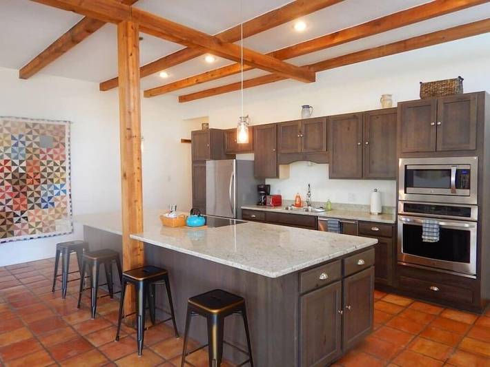 Vacation rental for 4 people, with yard and balcony, with pets in Big Bend National Park