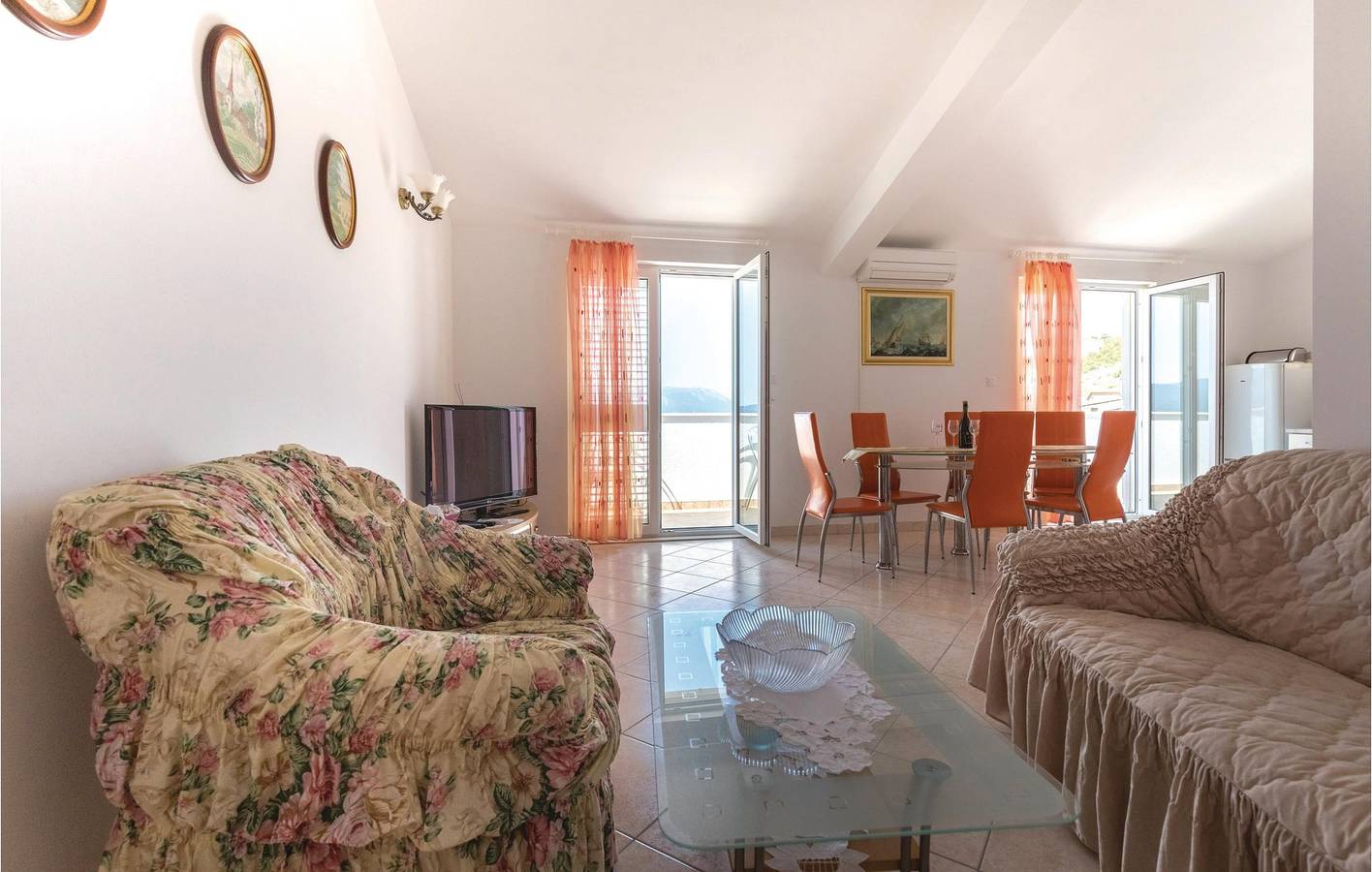 Ganze Ferienwohnung, Ferienwohnung für 6 Personen mit Terrasse in Komarna, Dubrovnik-Neretva