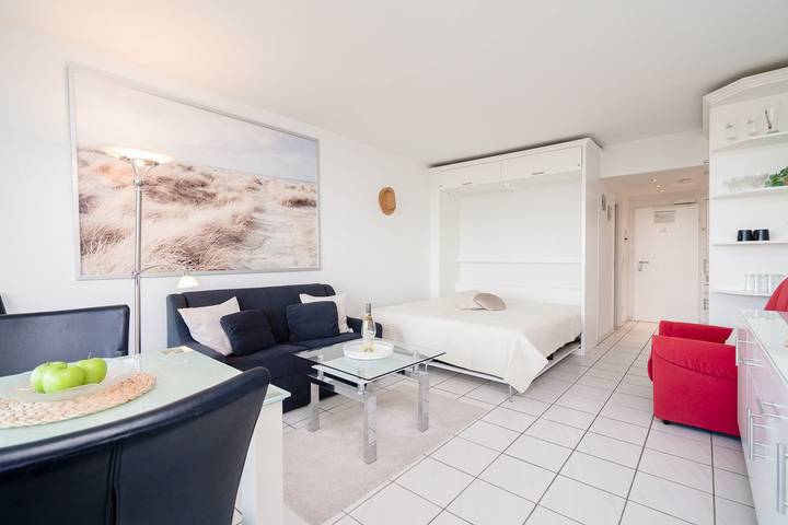 Ferienwohnung für 4 Personen, mit Balkon und Sauna sowie Ausblick und Pool, mit Haustier in Timmendorfer Strand - 3